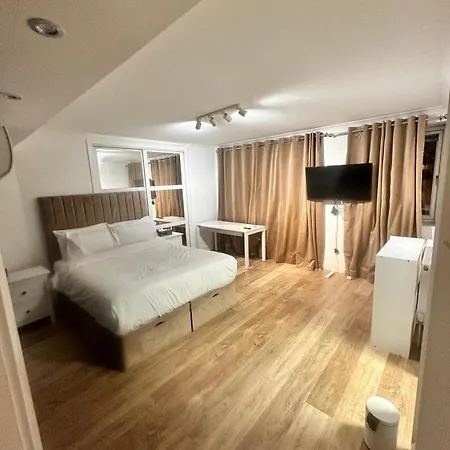 Stunning Property In Hyde Park